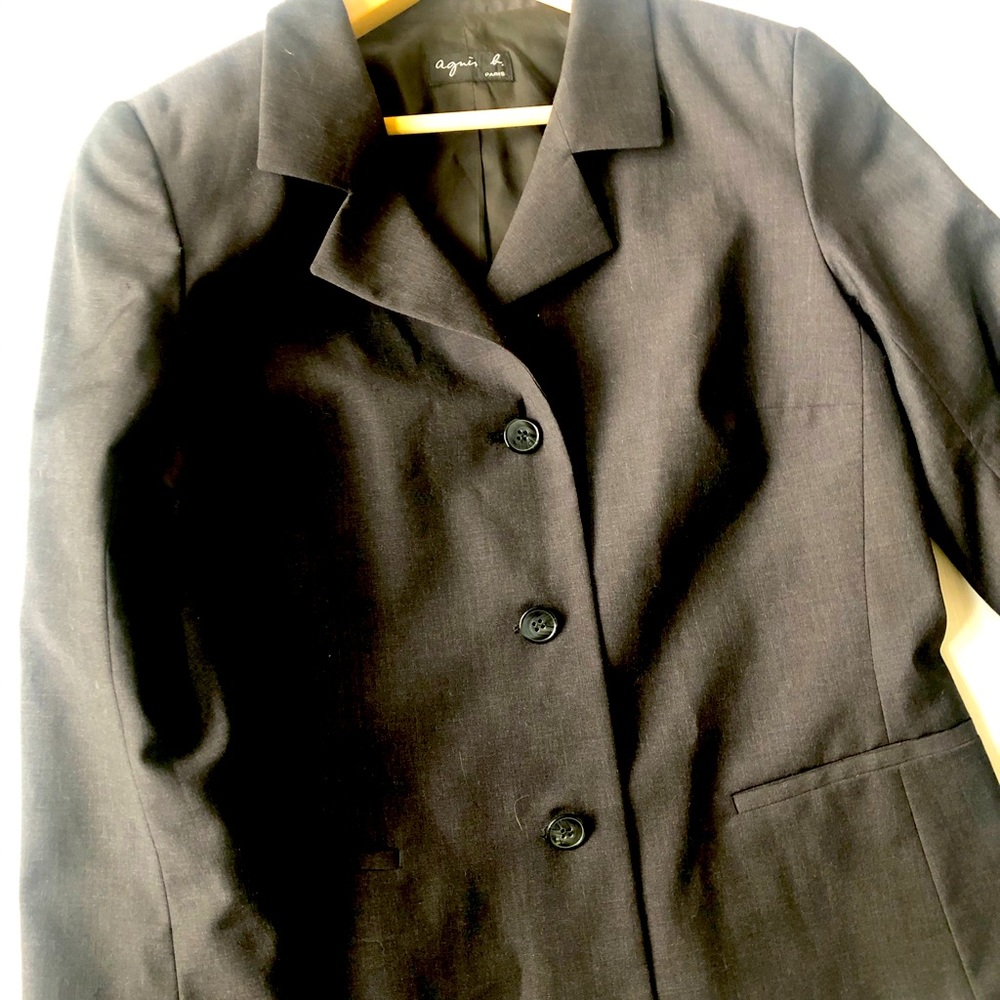 Rarely used Women’s Agnes B suit
